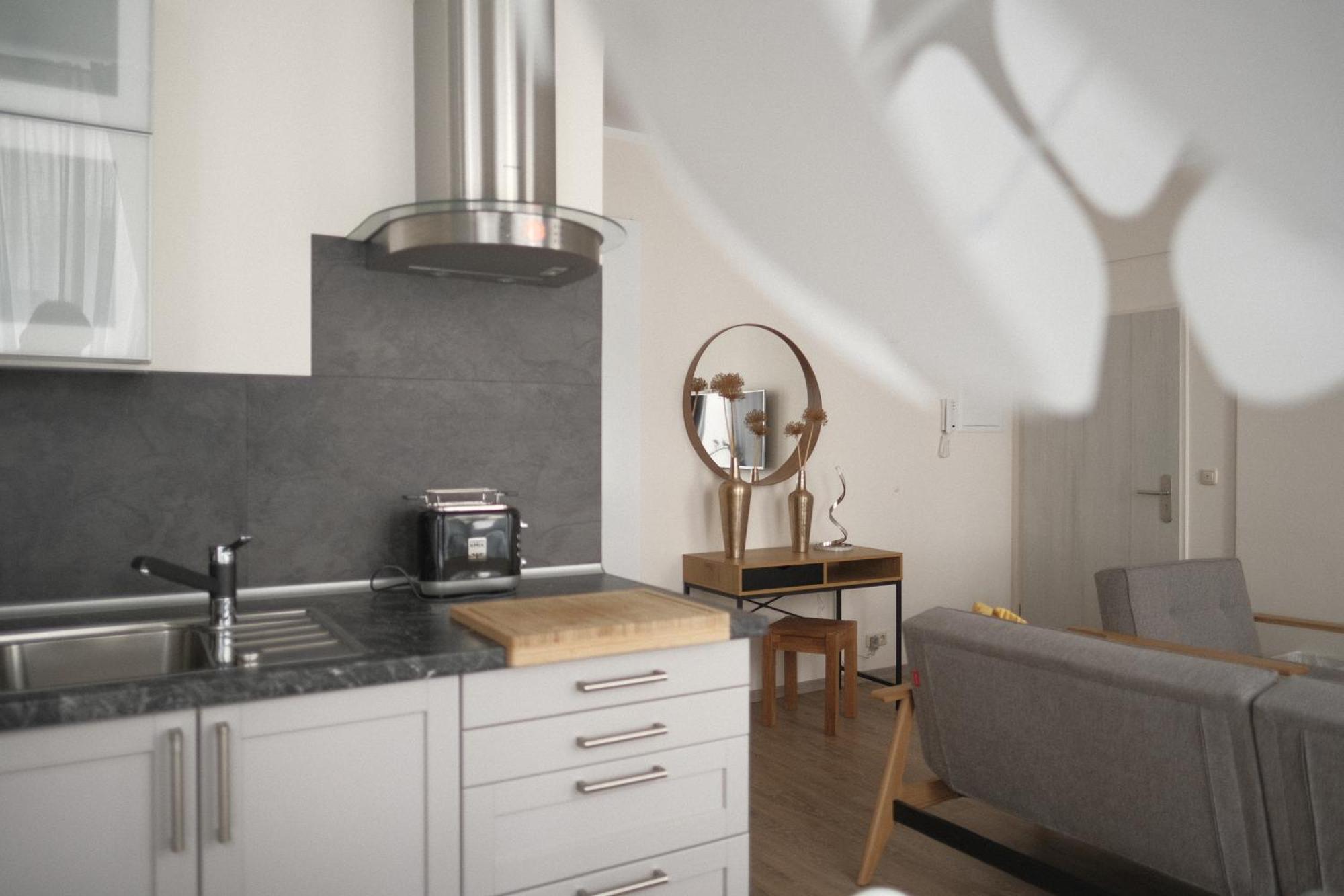 Apartments zur alten Konditorei Schwerin  Kamer foto